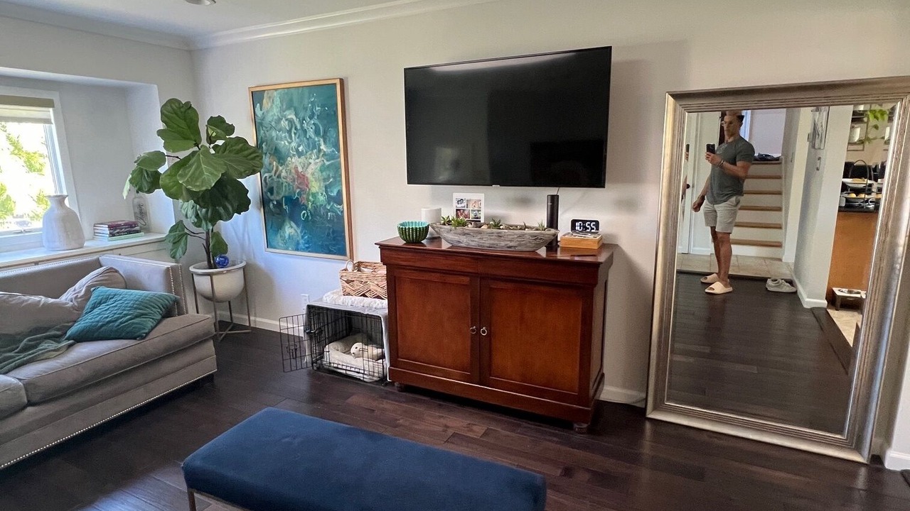 Photo of Livingroom in Plainview