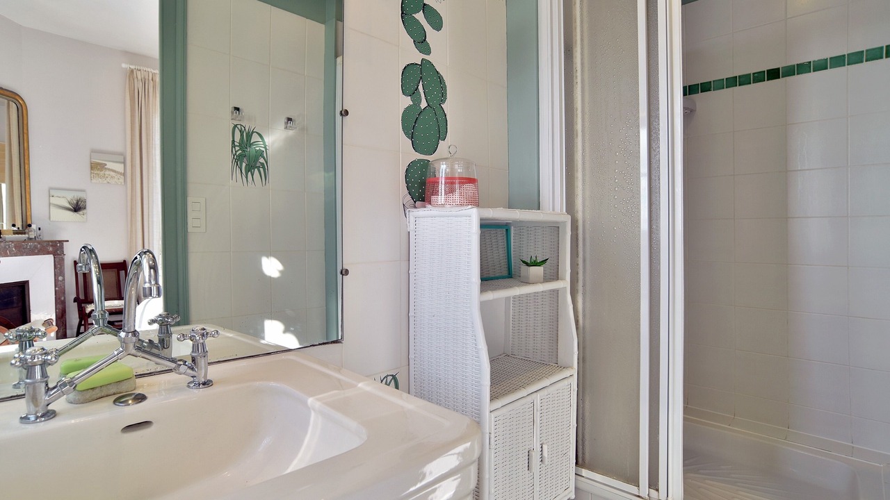 Photo of Bathroom in Saint-Cast-le-Guildo