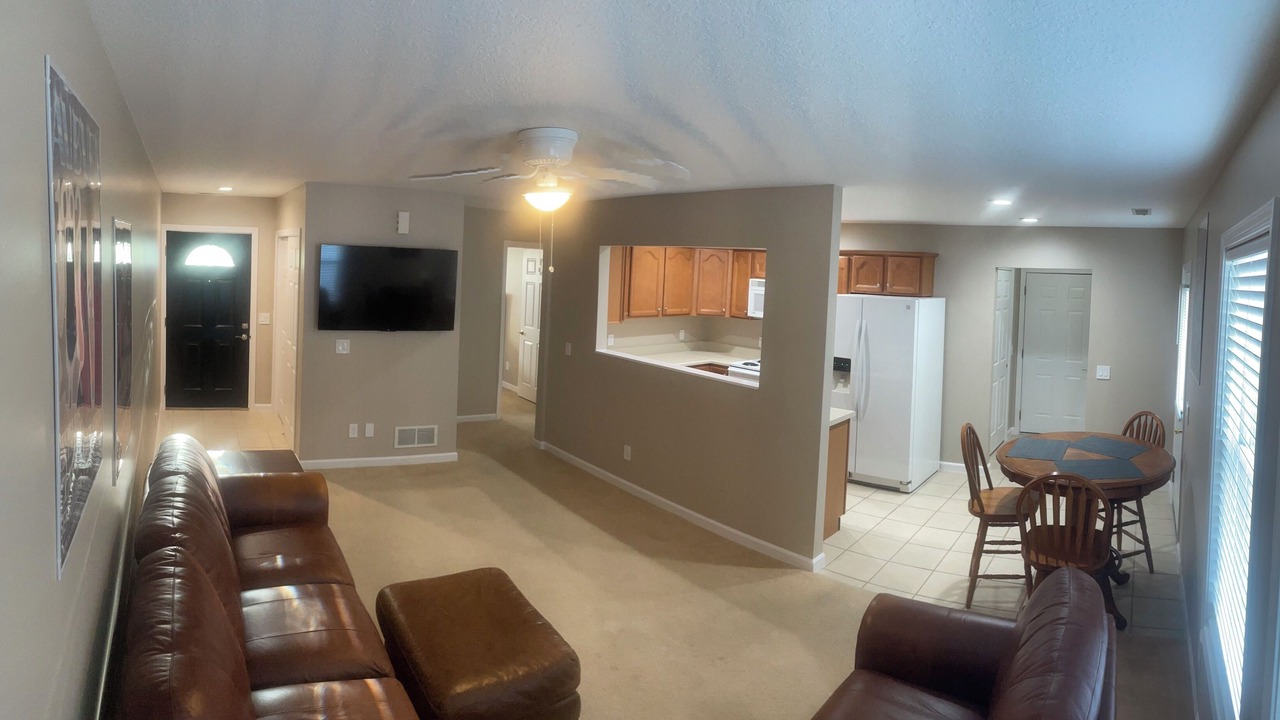 Photo of Livingroom in Auburn