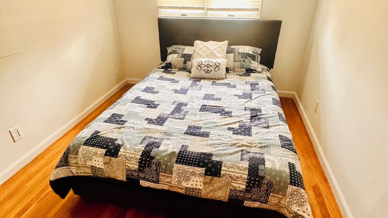 Photo of Bedroom in Syosset