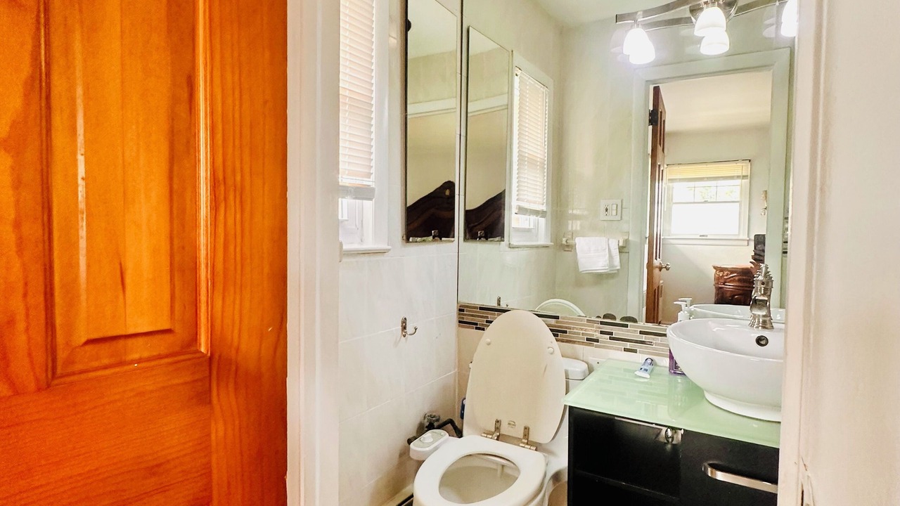 Photo of Bathroom in Syosset