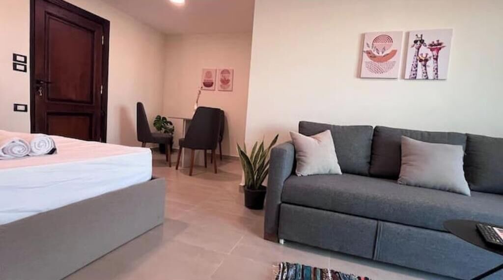 Photo of Livingroom in Pyramids Gardens