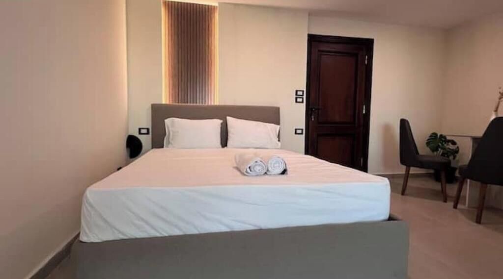 Photo of Bedroom in Pyramids Gardens