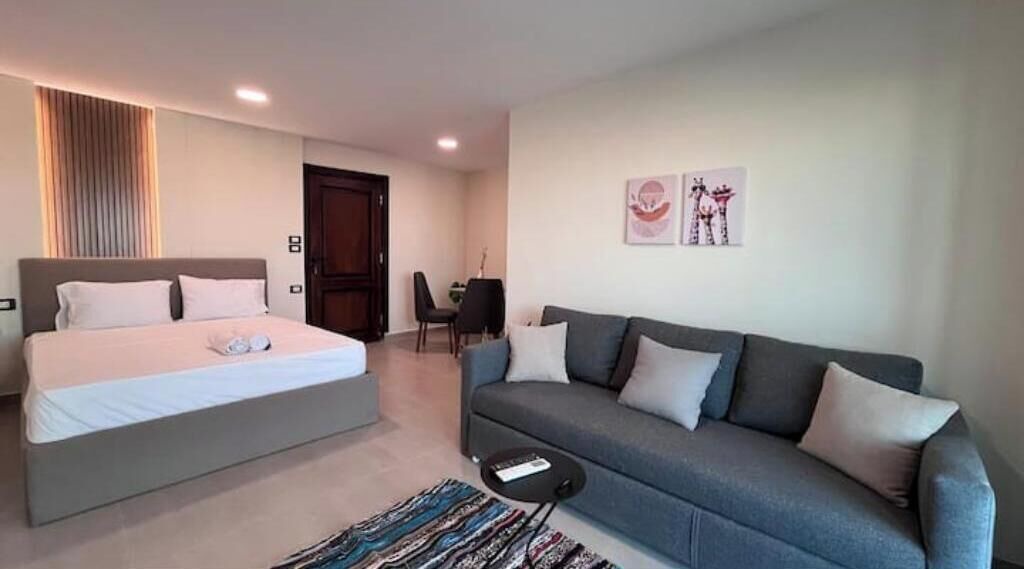 Photo of Livingroom in Pyramids Gardens