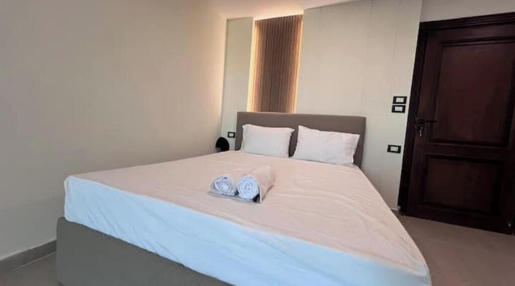 Photo of Bedroom in Pyramids Gardens