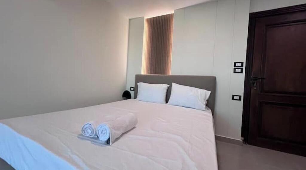 Photo of Bedroom in Pyramids Gardens