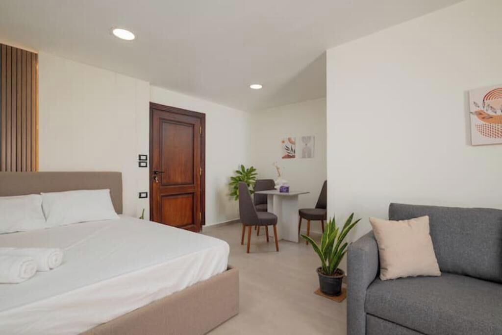 Photo of Bedroom in Pyramids Gardens