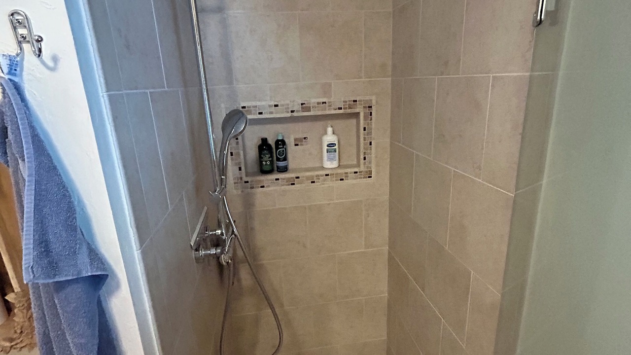Photo of Bathroom in Maplecrest