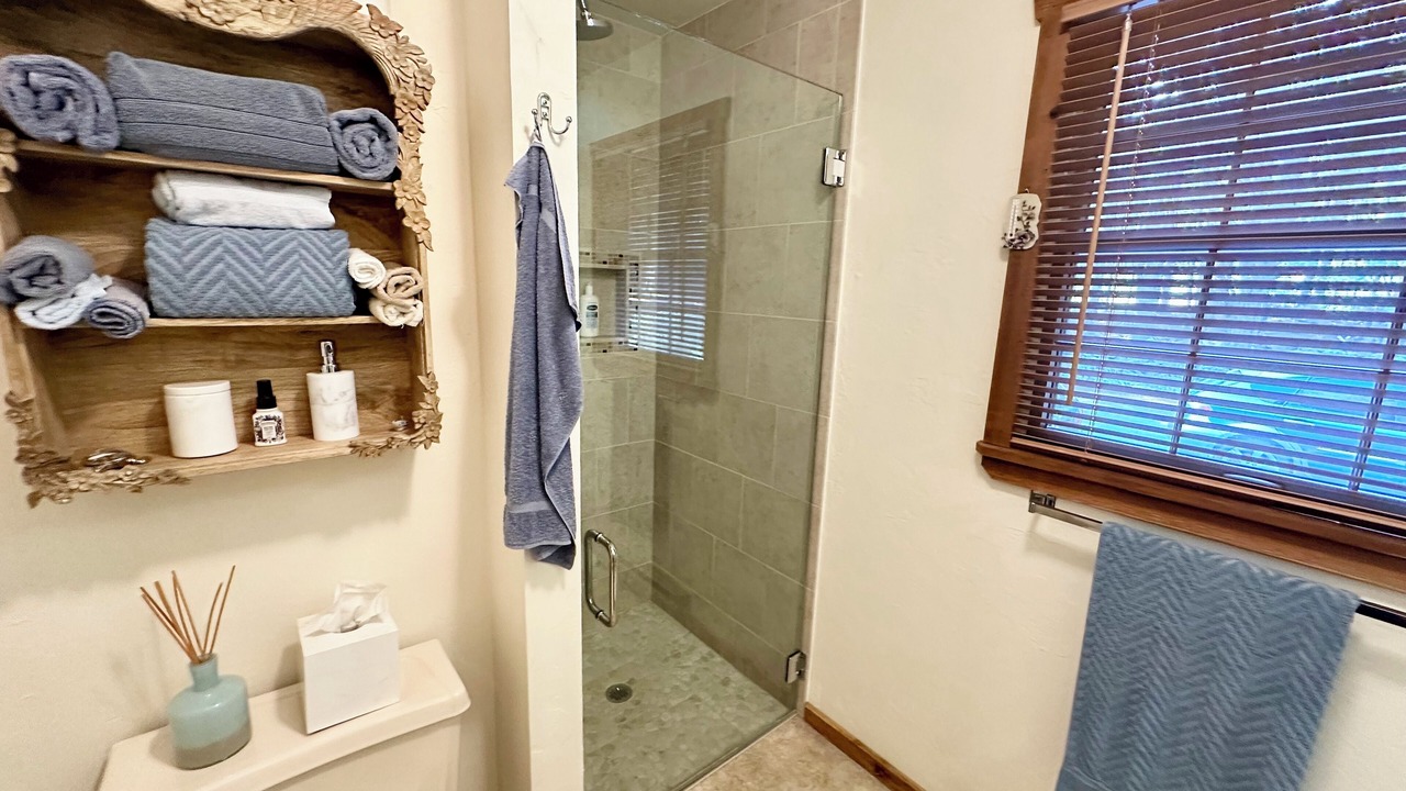 Photo of Bathroom in Maplecrest
