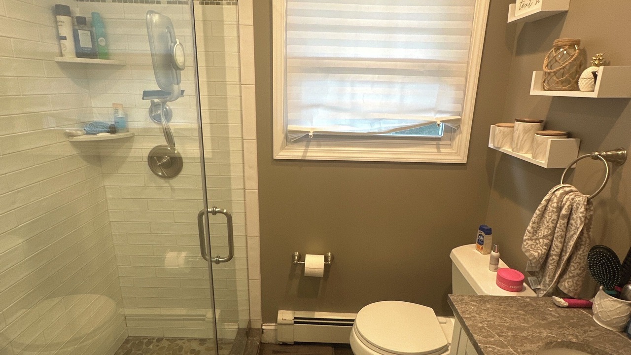 Photo of Bathroom in Bethpage