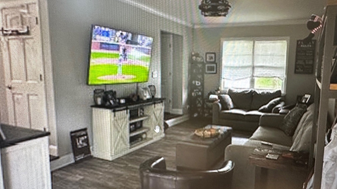 Photo of Livingroom in Bethpage