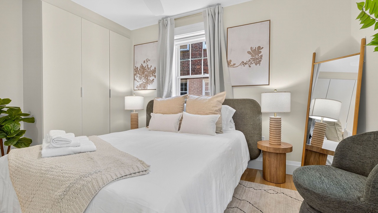 Photo of Bedroom in Central Square
