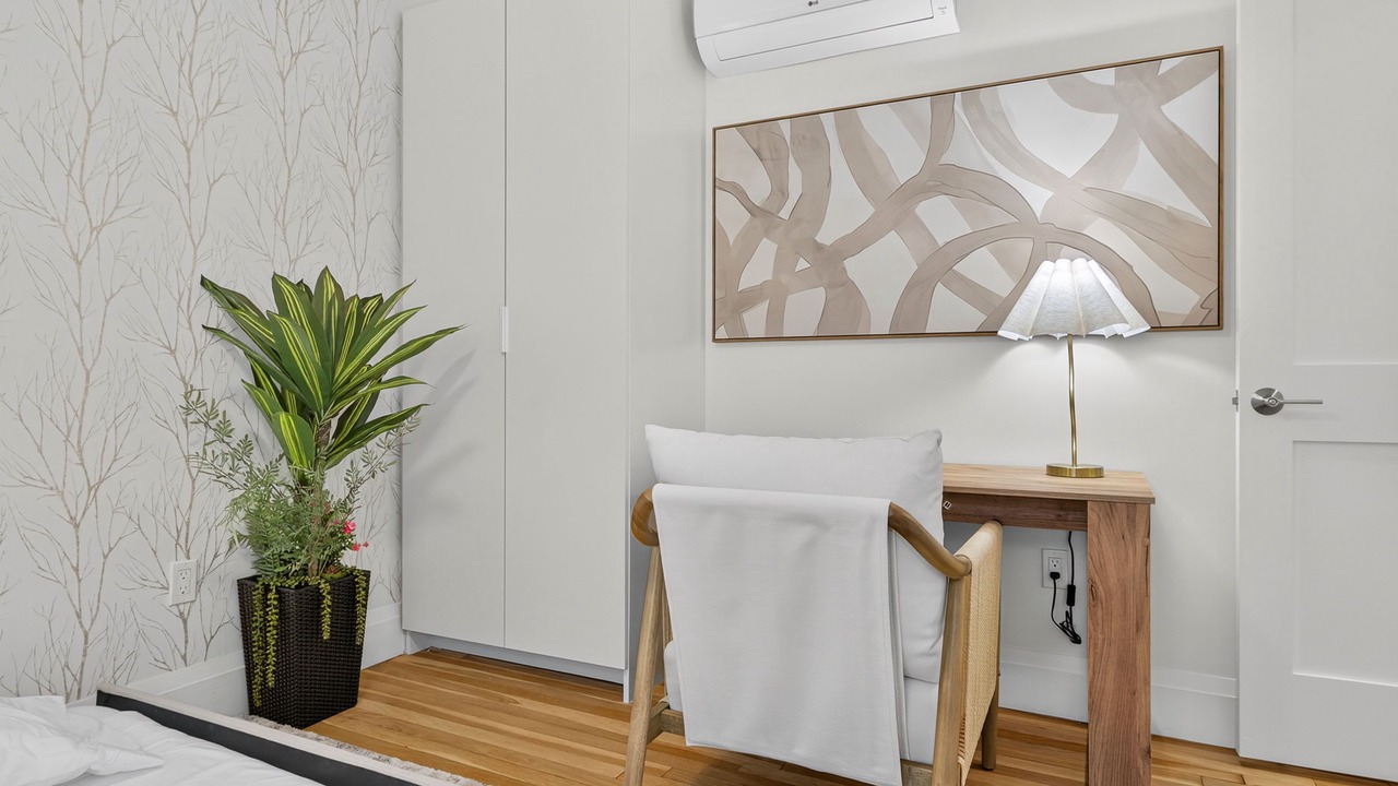 Photo of Bedroom in Central Square