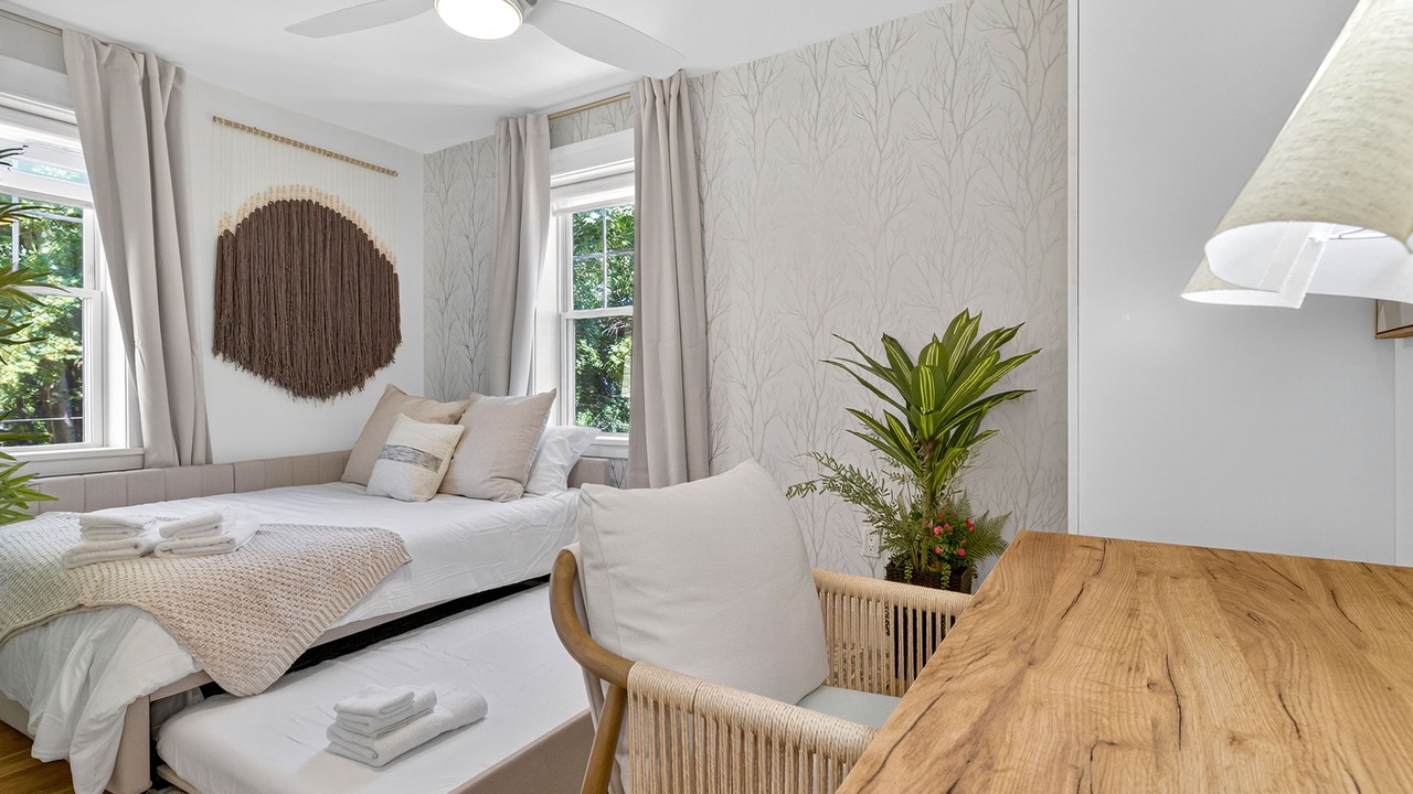 Photo of Bedroom in Central Square