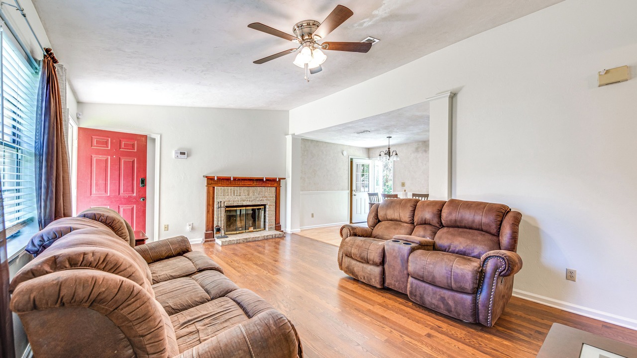 Photo of Livingroom in Tallahassee