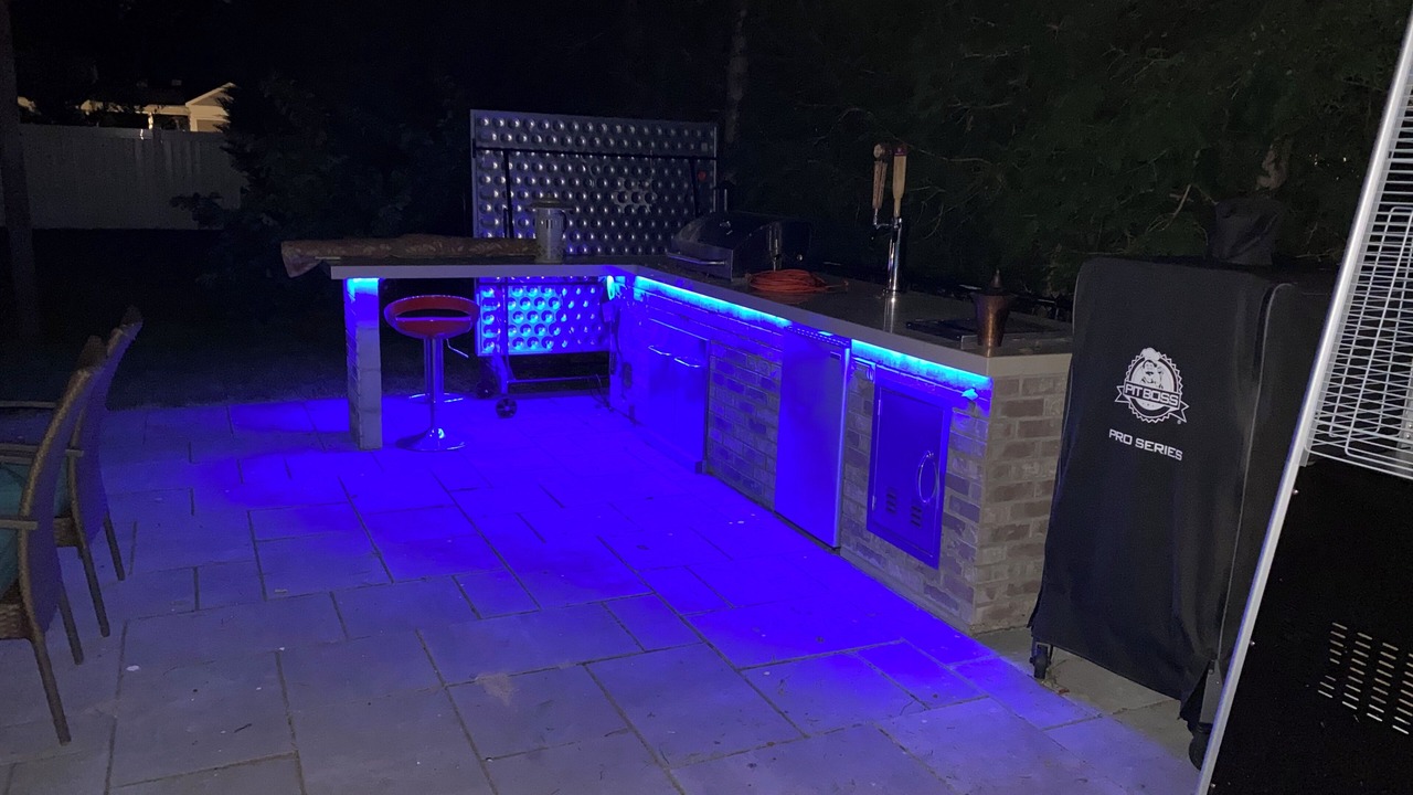 Photo of Patio Balcony in Riverhead