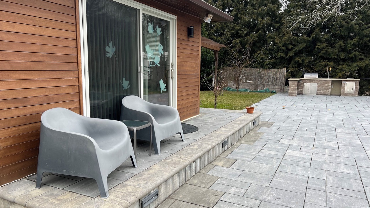 Photo of Patio Balcony in Riverhead