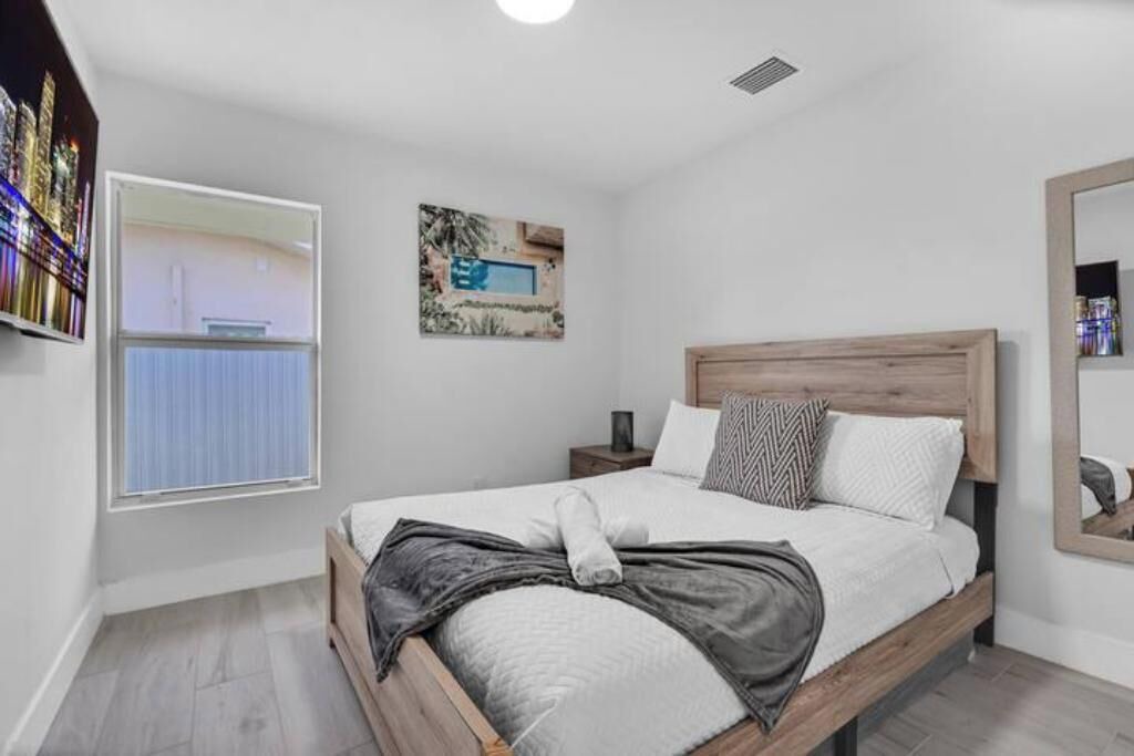 Photo of Bedroom in Palmetto Estates