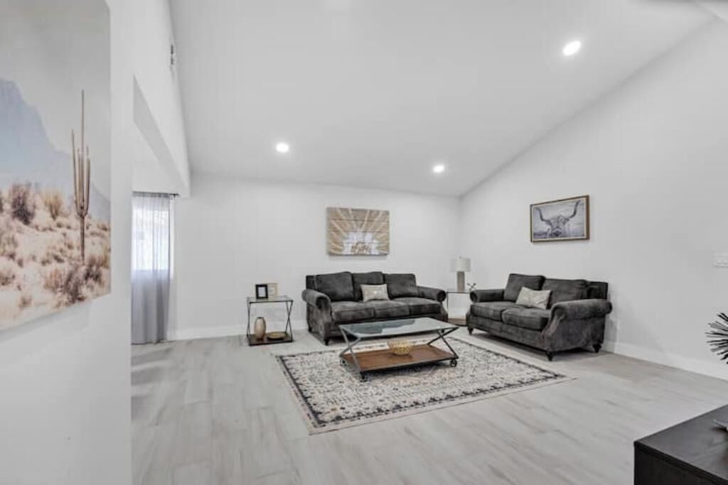 Photo of Livingroom in Palmetto Estates