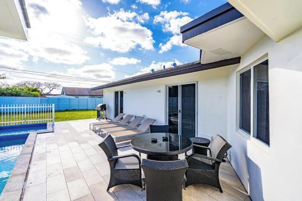 Photo of Outdoor in Palmetto Estates
