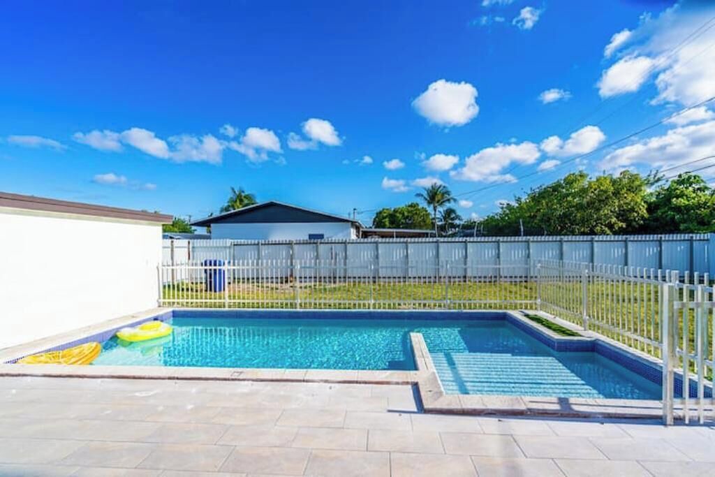 Photo of Outdoor in Palmetto Estates