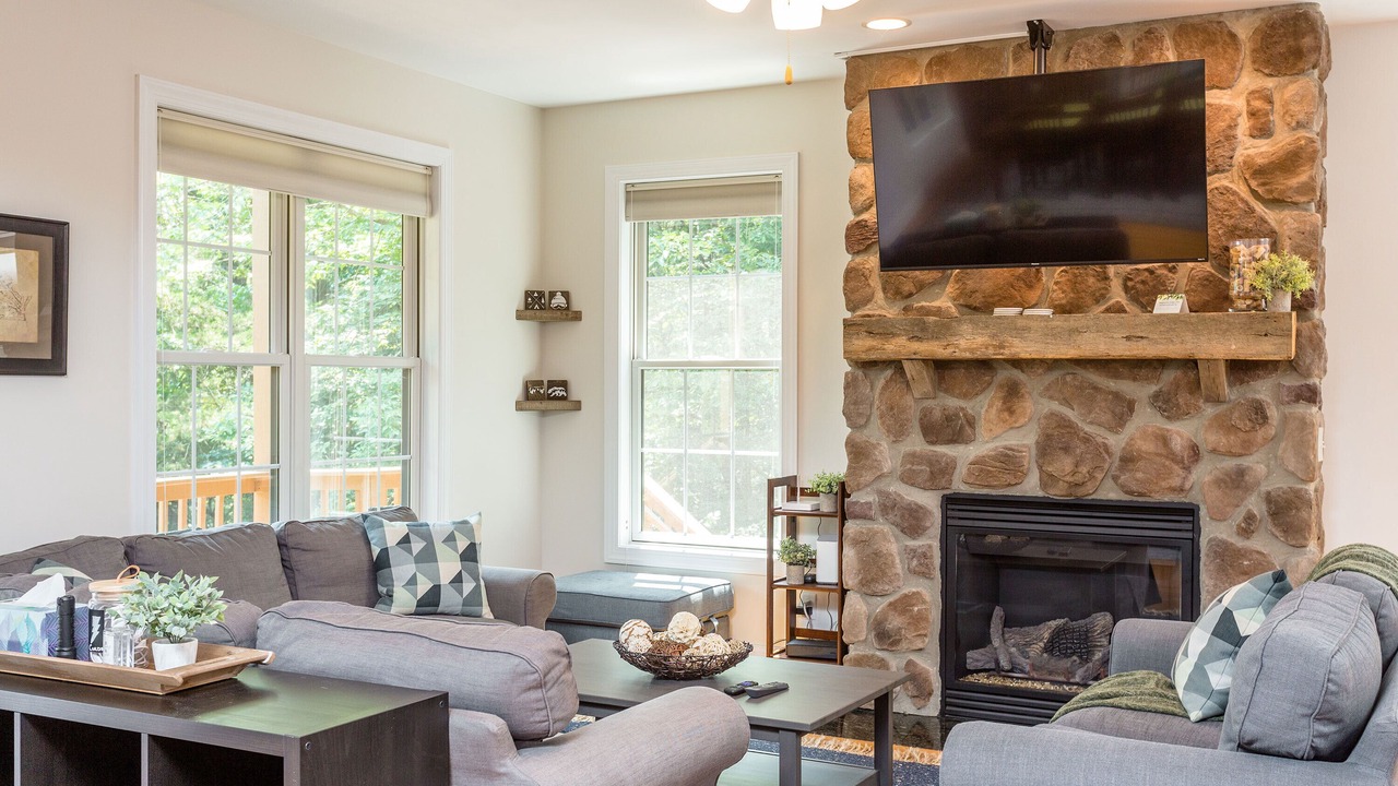 Photo of Livingroom in McGaheysville