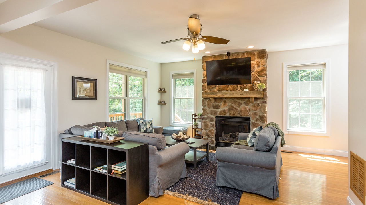 Photo of Livingroom in McGaheysville