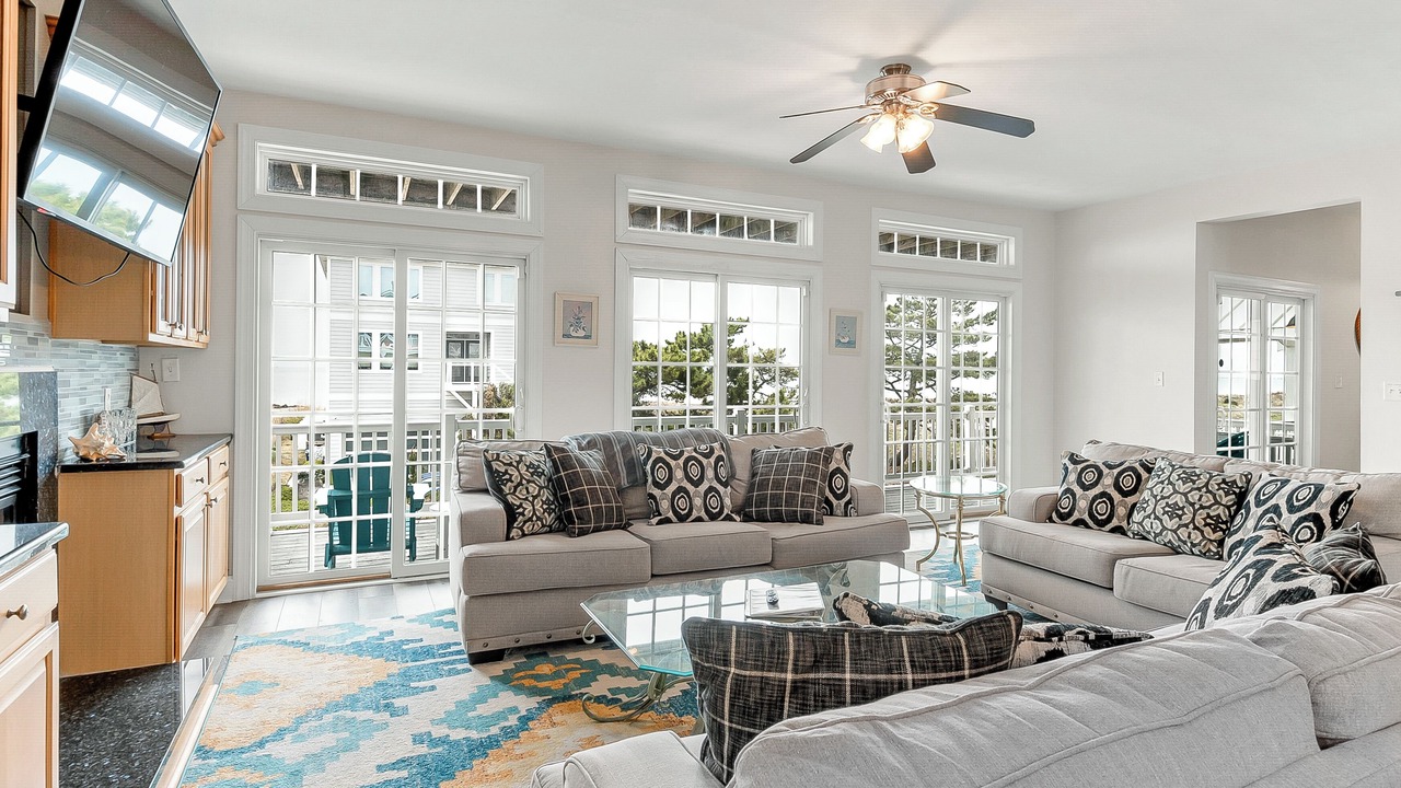 Photo of Livingroom in East Ocean View