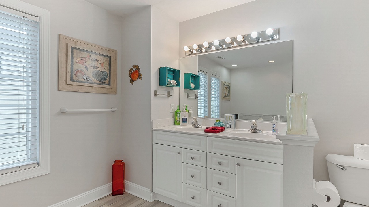 Photo of Bathroom in East Ocean View