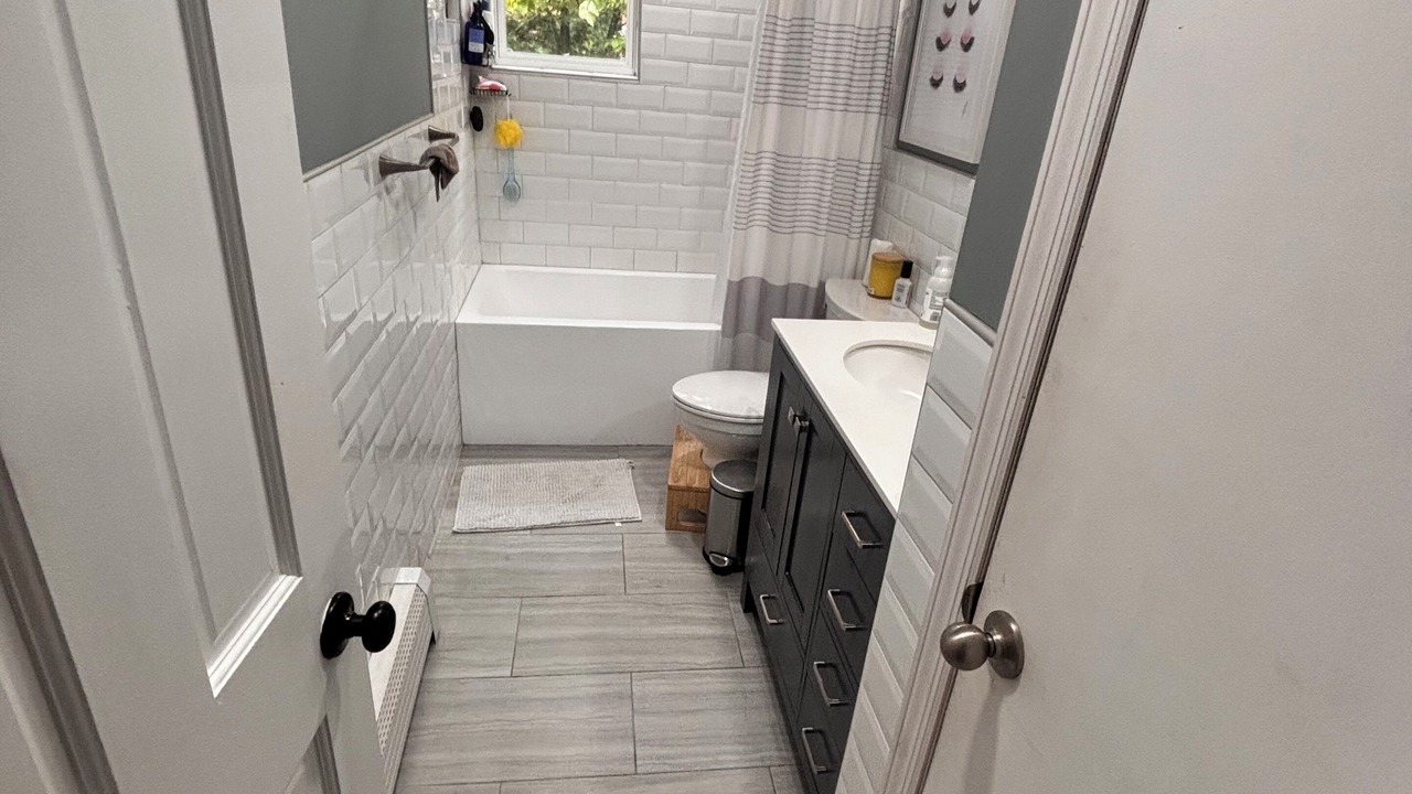 Photo of Bathroom in Farmingdale