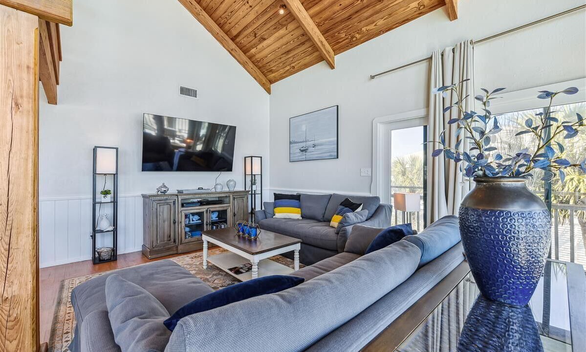 Photo of Livingroom in Treasure Beach Village