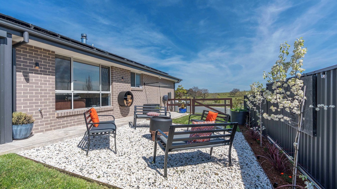 Photo of Patio Balcony in Bletchington