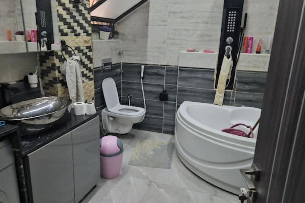Photo of Bathroom in Dahar
