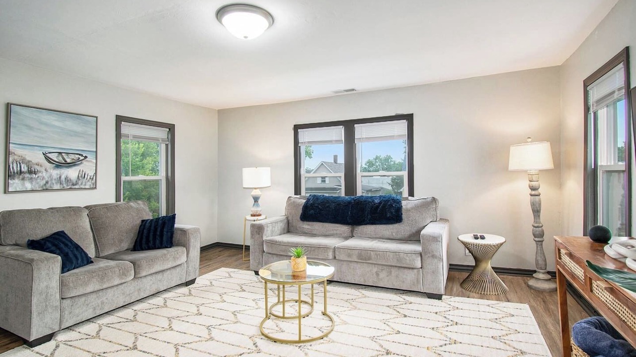 Photo of Livingroom in Michigan City