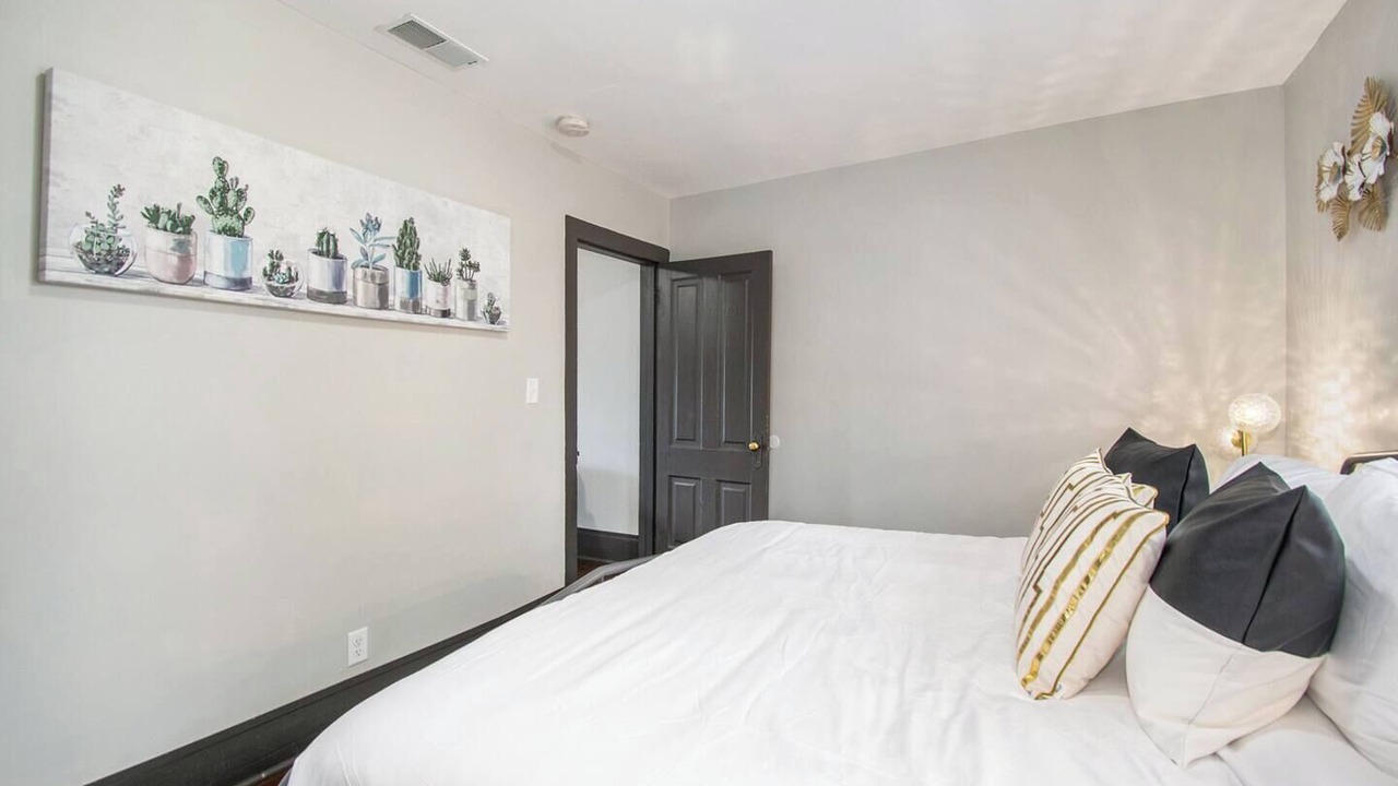 Photo of Bedroom in Michigan City
