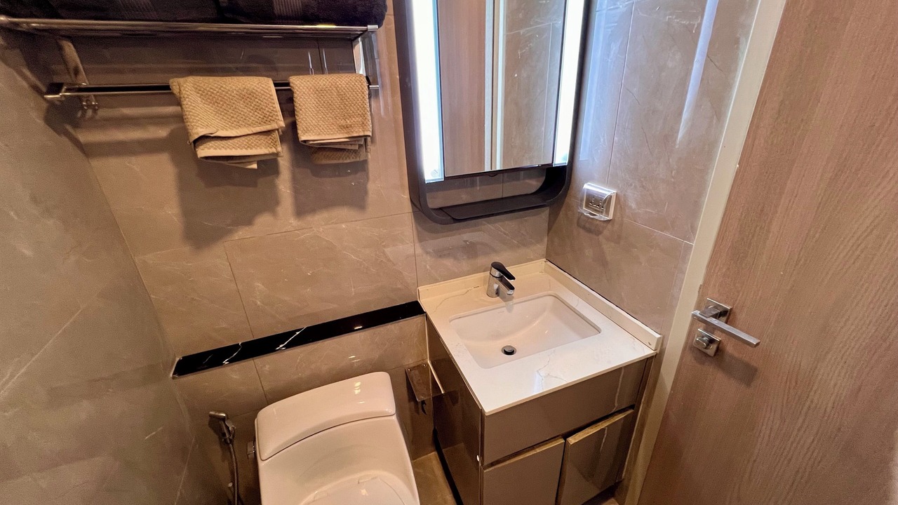 Photo of Bathroom in Rama 9