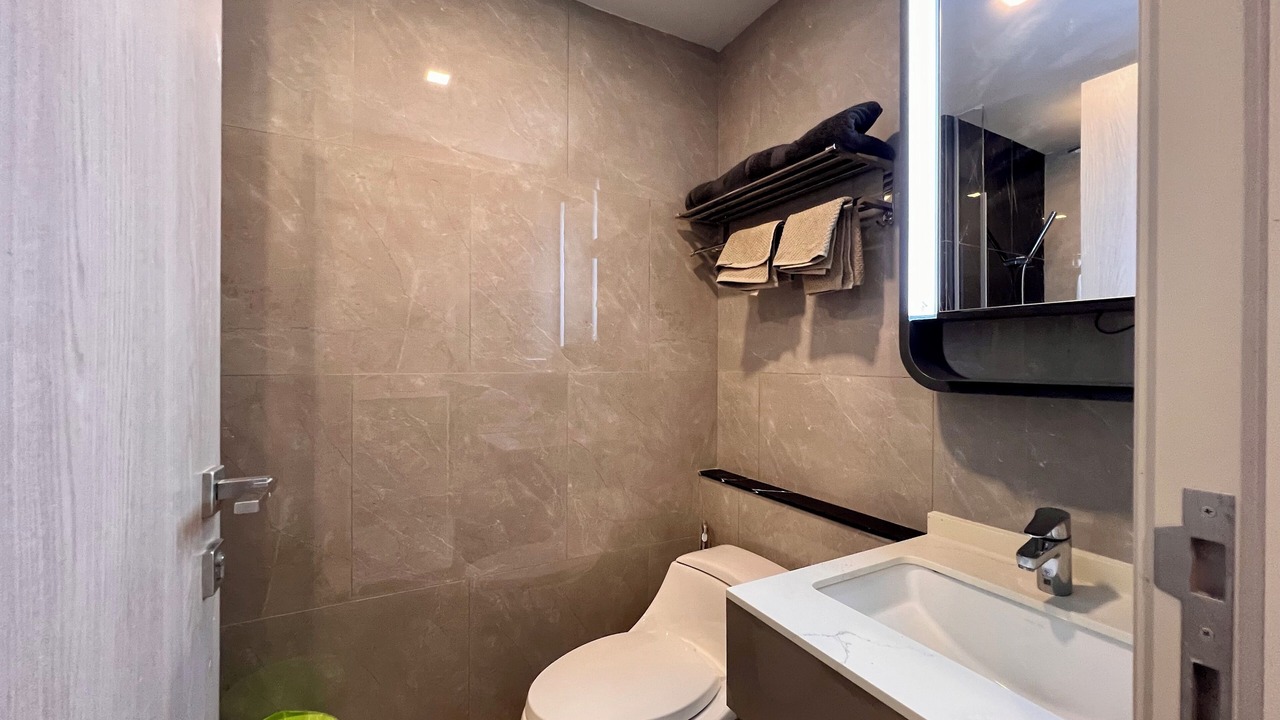 Photo of Bathroom in Rama 9