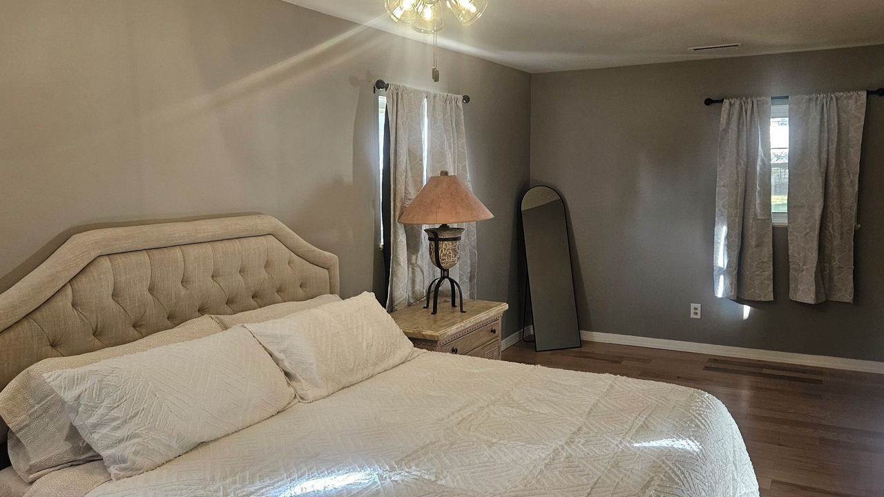 Photo of Bedroom in Salem