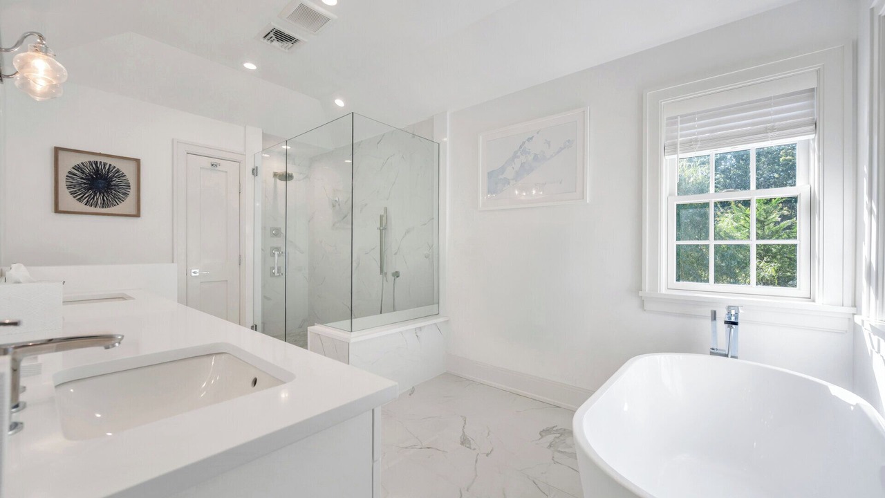Photo of Bathroom in North Sea