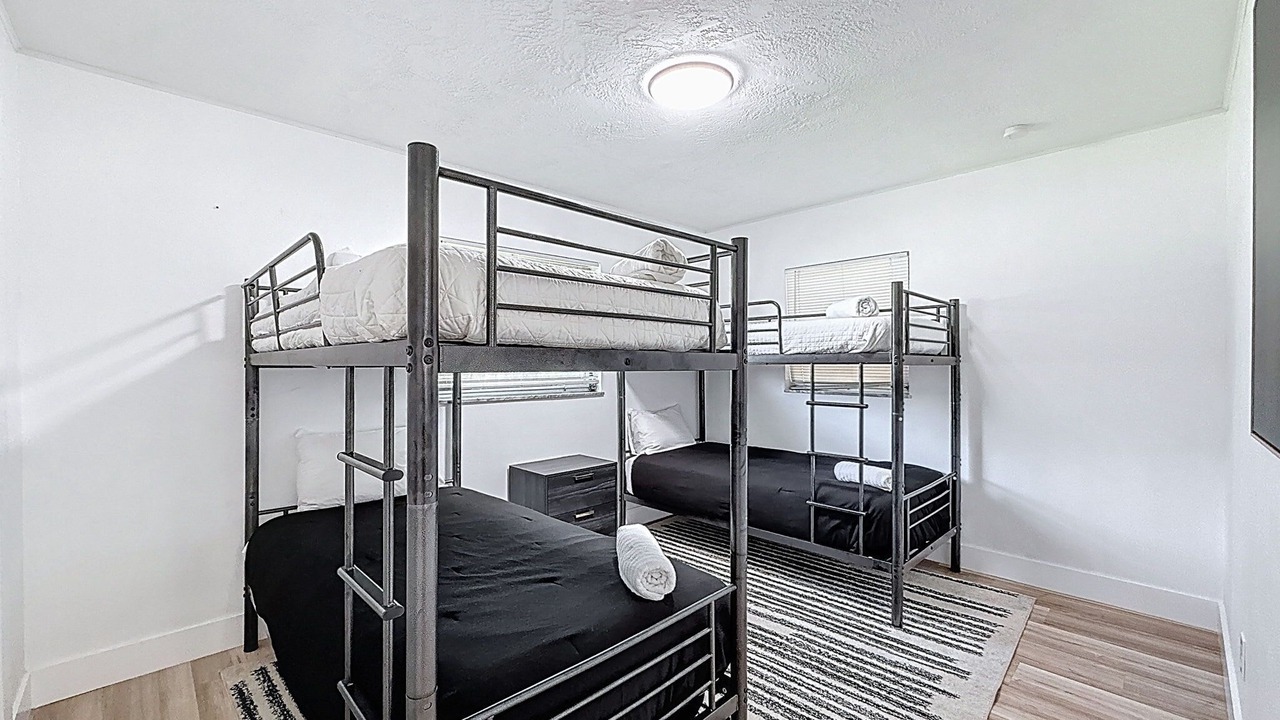 Photo of Bedroom in Orient Park