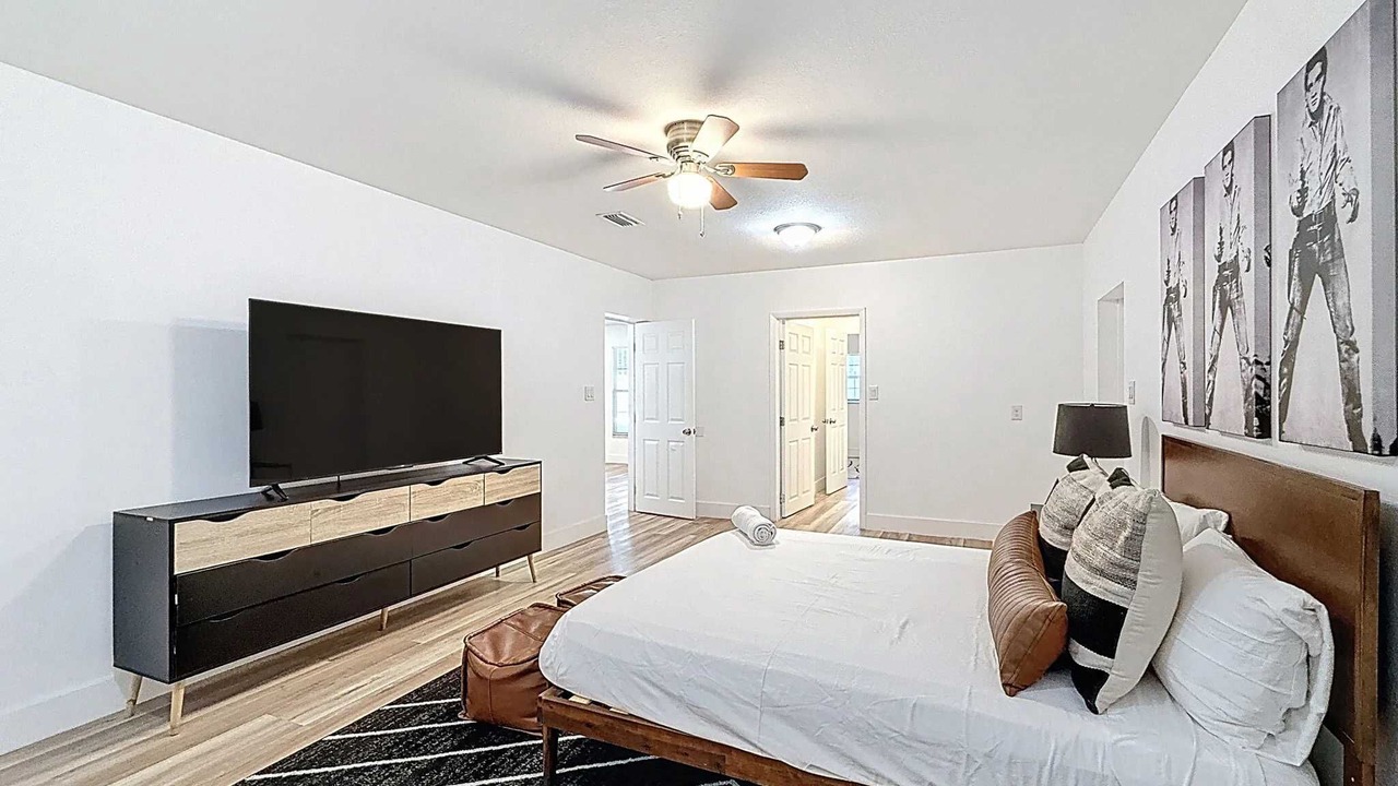 Photo of Bedroom in Orient Park