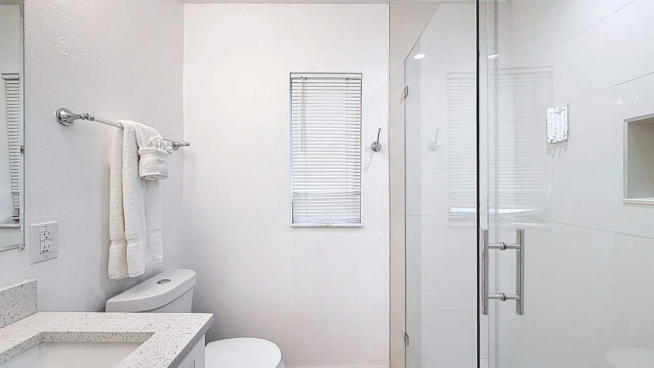 Photo of Bathroom in Orient Park