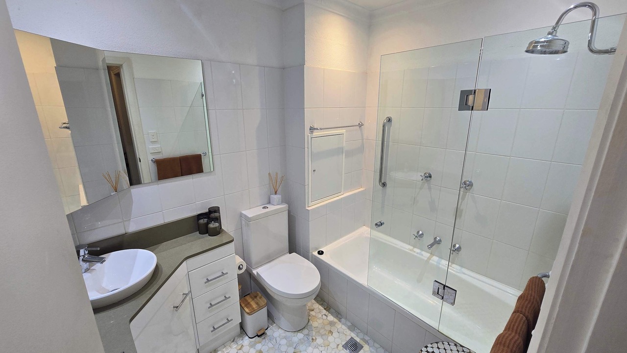 Photo of Bathroom in McMahons Point
