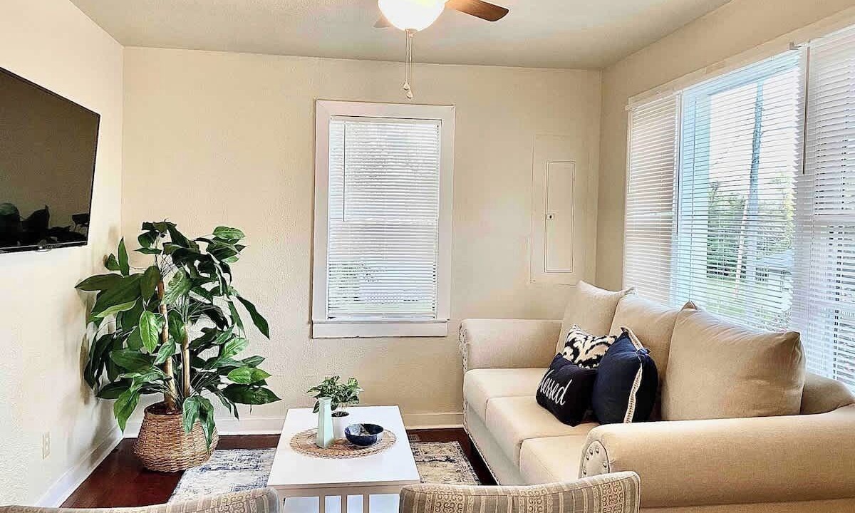 Photo of Livingroom in Griffin Heights