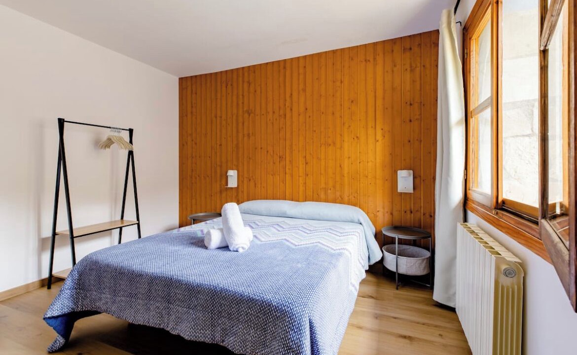 Photo of Bedroom in Oros Bajo