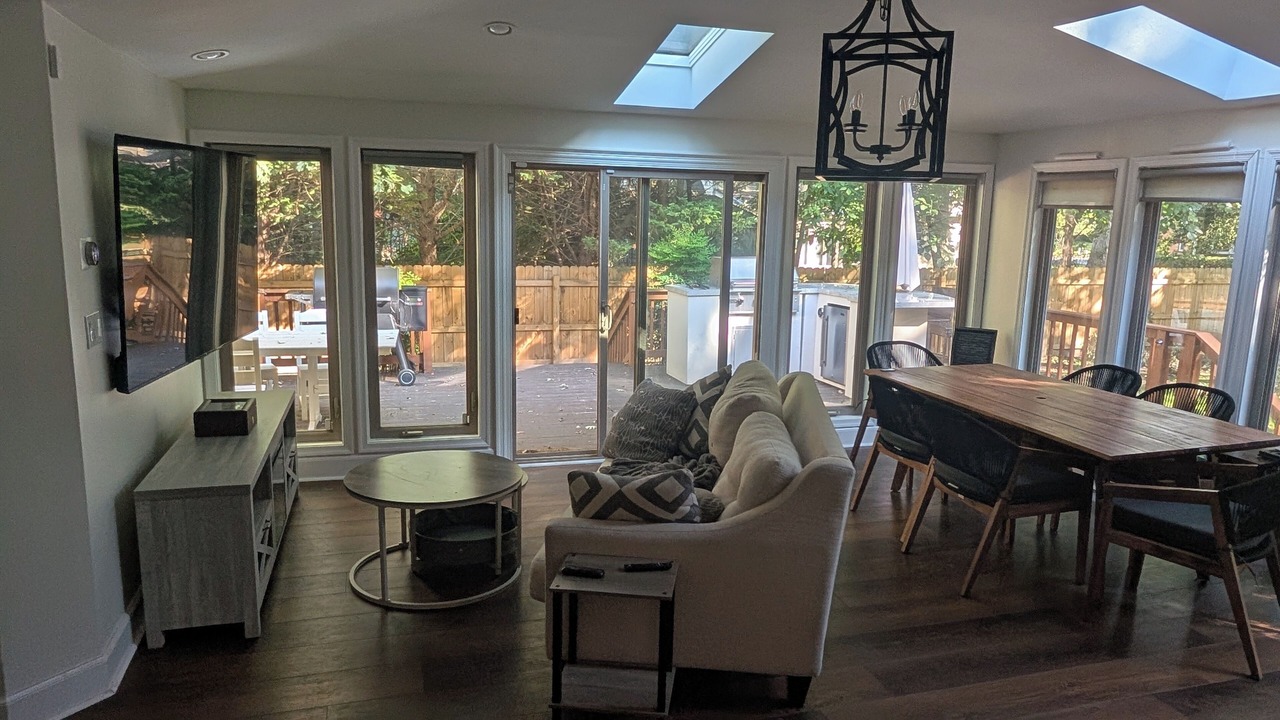 Photo of Livingroom in Central Newport News