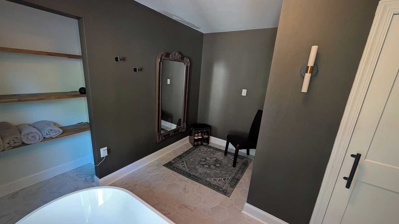 Photo of Bedroom in Central Newport News