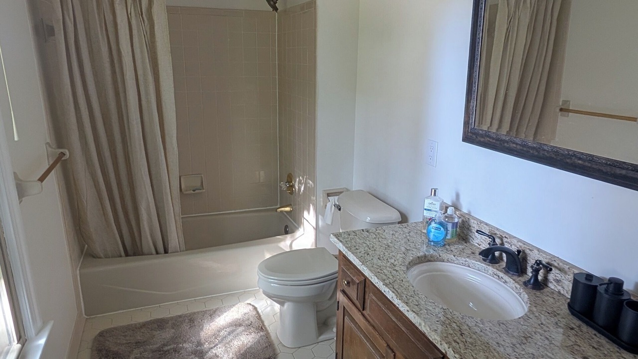 Photo of Bathroom in Central Newport News