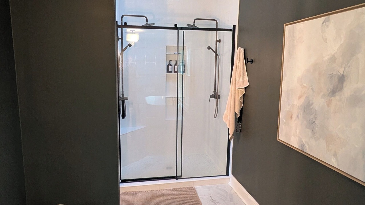 Photo of Bathroom in Central Newport News