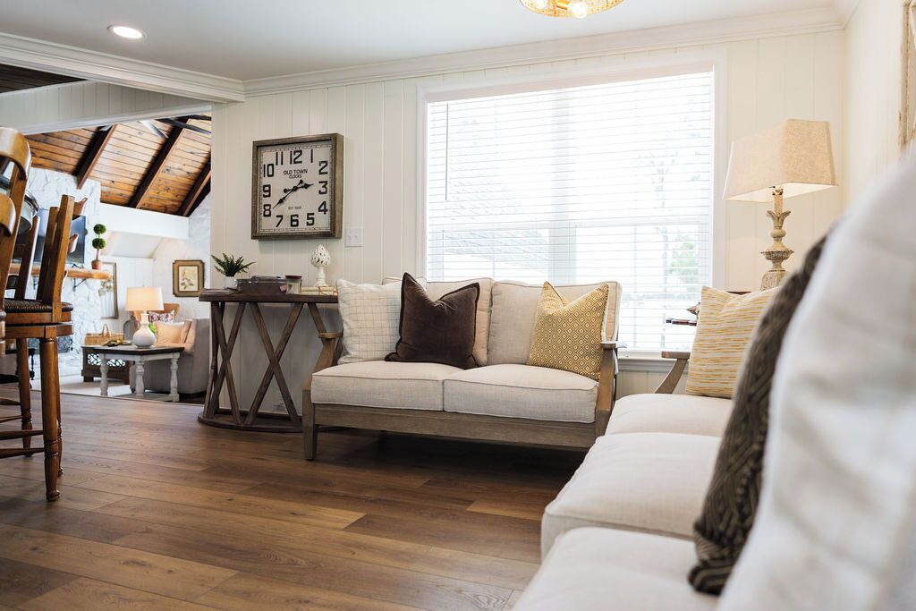 Photo of Livingroom in Lake Park